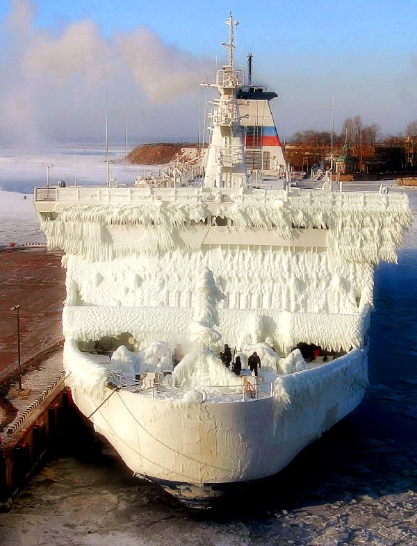 Ship-winterization-mooring-towing-material
